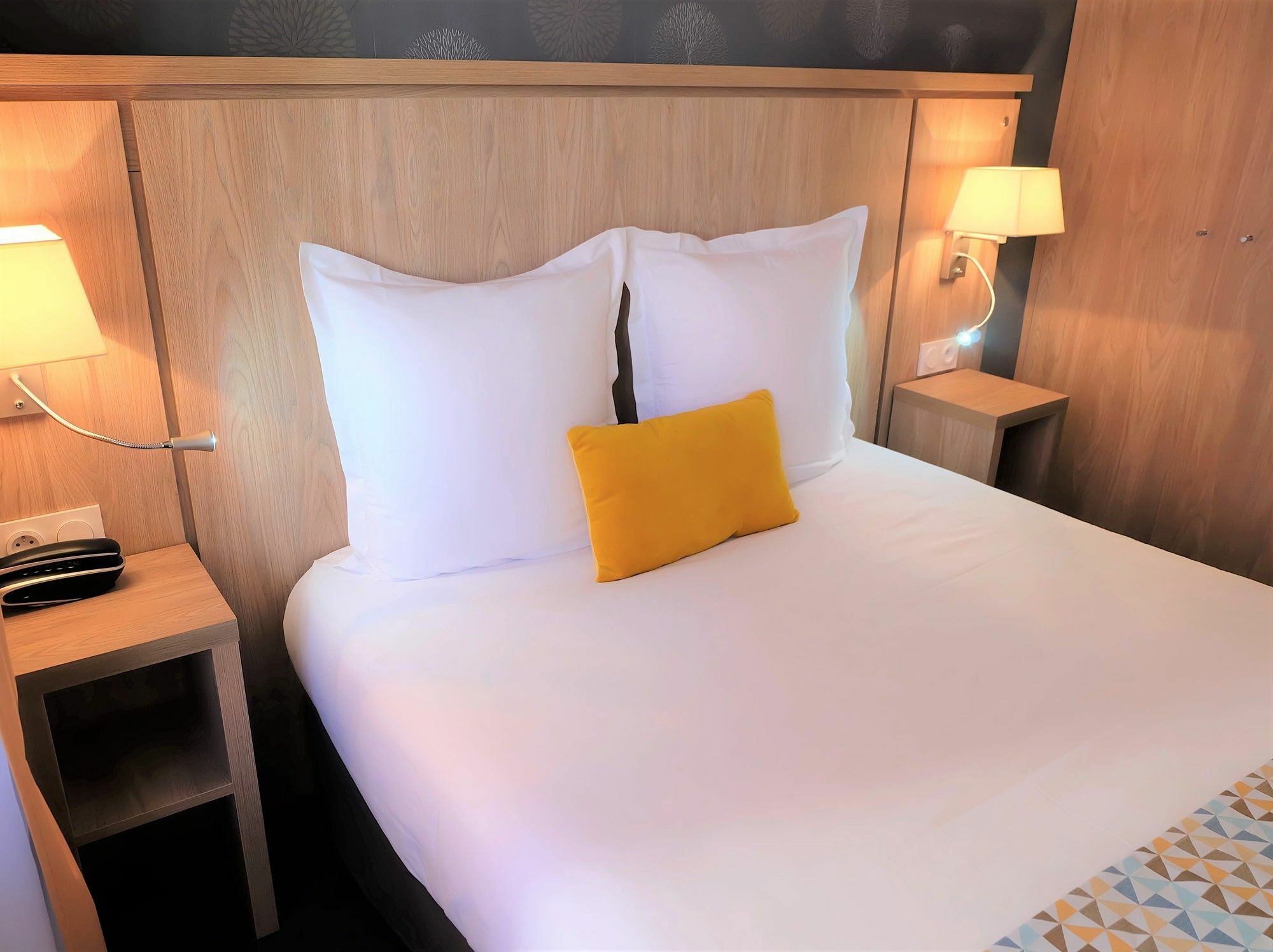 Logis Hotel La Caravelle 圖盧茲 外观 照片